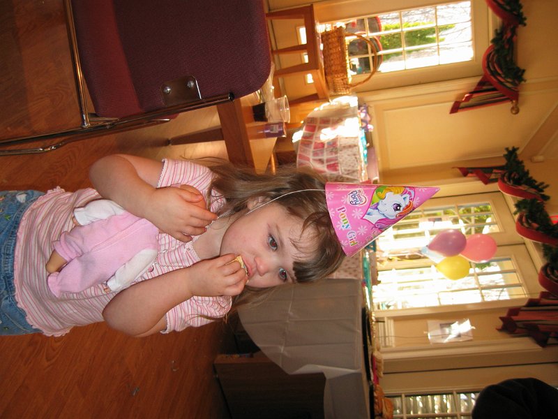 20041204 Jillian bday 19.JPG